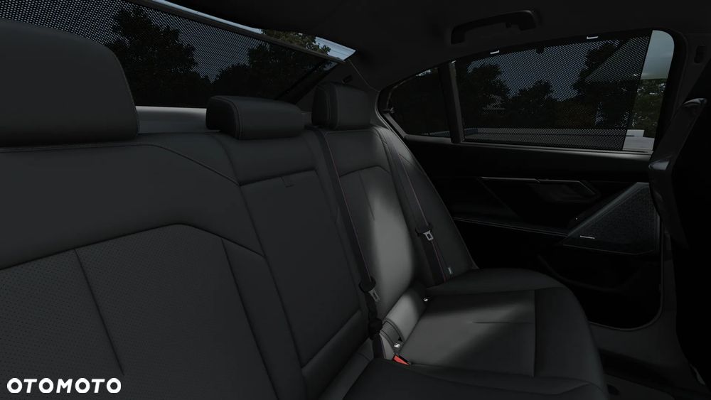 BMW M5 PHEV - 12