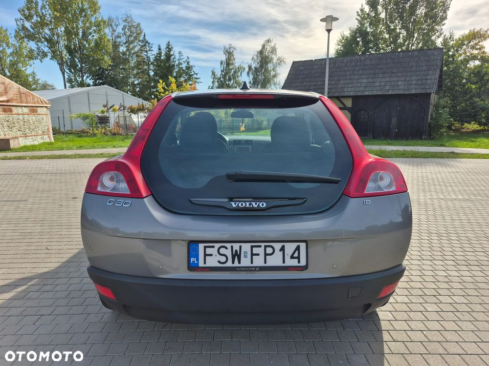 Volvo C30 1.8 Momentum - 34