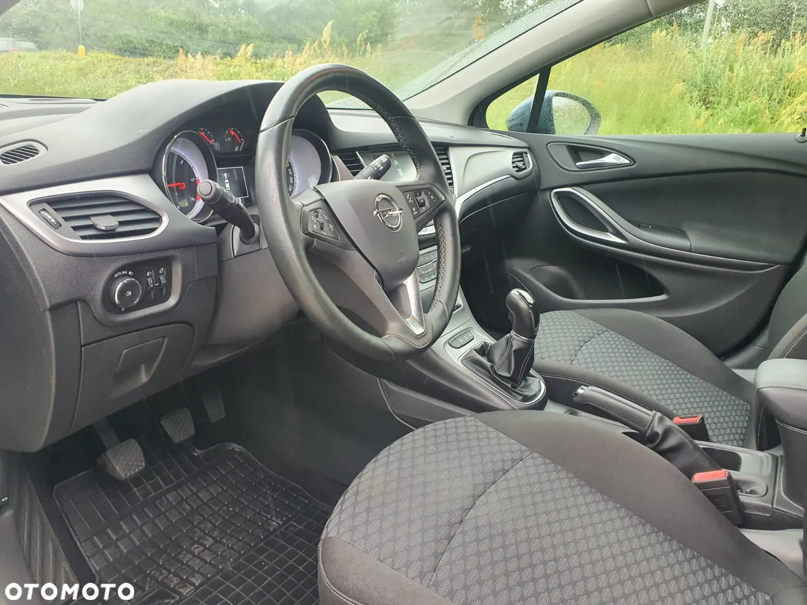 Opel Astra 1.6 D (CDTI) Dynamic - 12