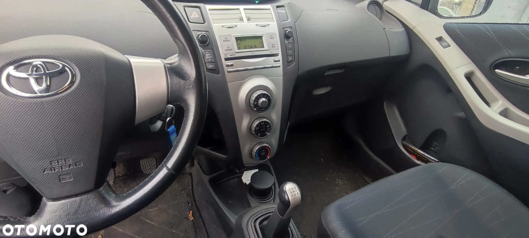 Toyota Yaris 1.3 Luna A/C - 5
