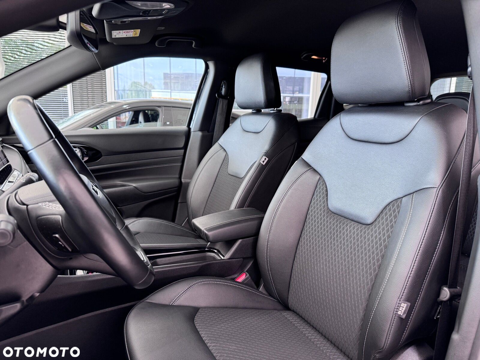Jeep Compass 1.3 TMair 80th Anniversary FWD S&S DDCT - 10
