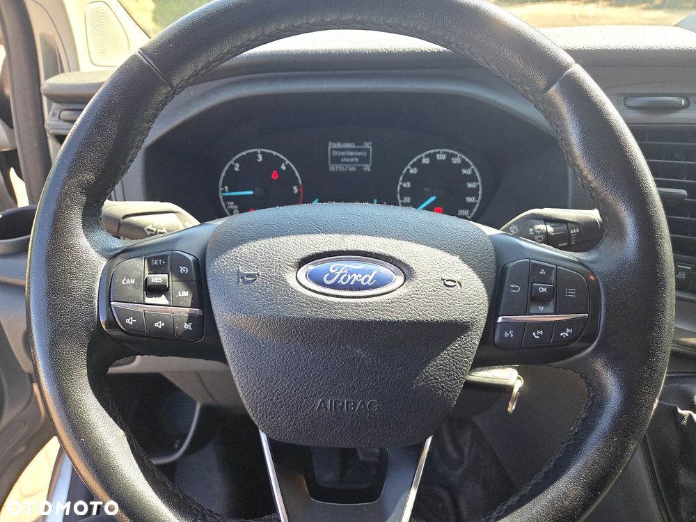 Ford TRANSIT CUSTOM - 9