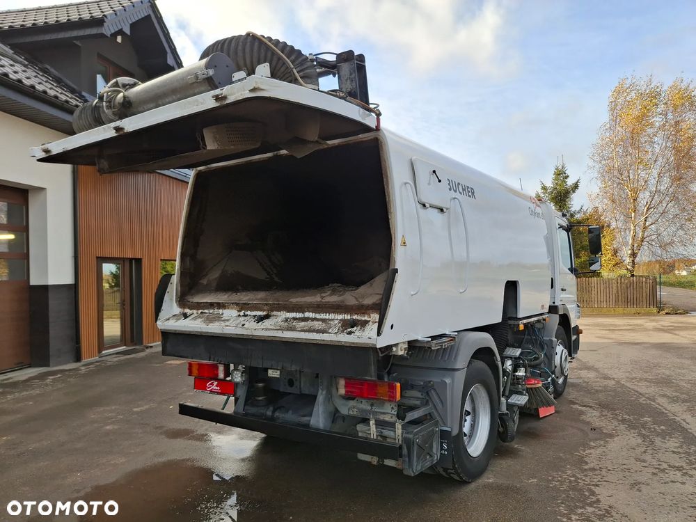 Mercedes-Benz Atego 1524 Zamiatarka BUCHER CityFant 60 2 Silniki Tylna Oś Na Poduszkach Rura Do Liści / Studzienek Zamiatarka Uliczna Sprzątanie Zamiatanie - 33