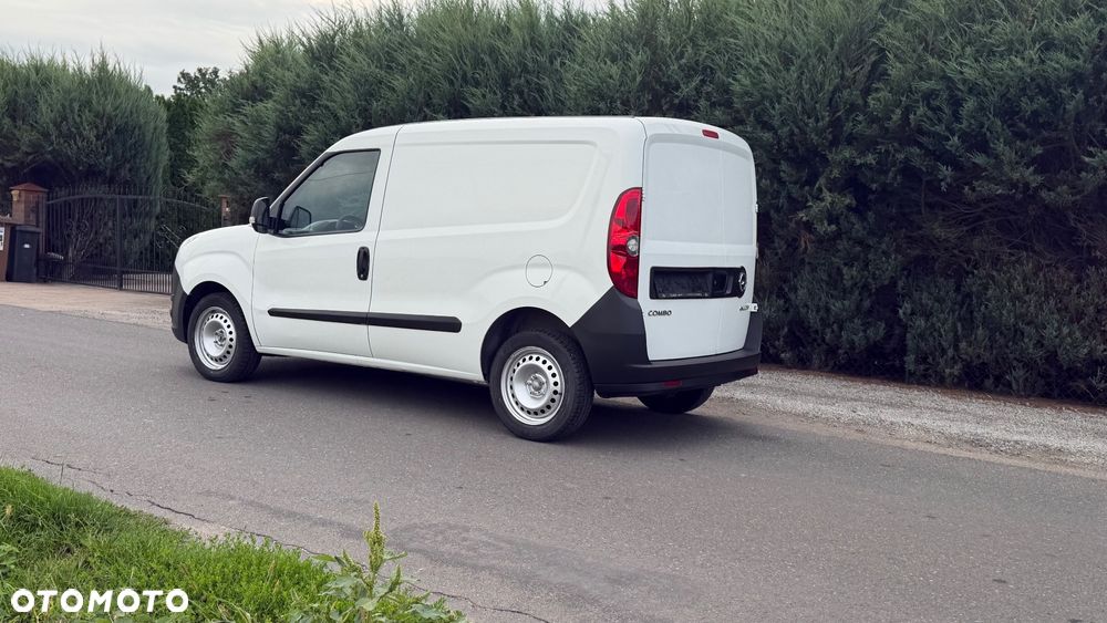 Opel Combo - 10