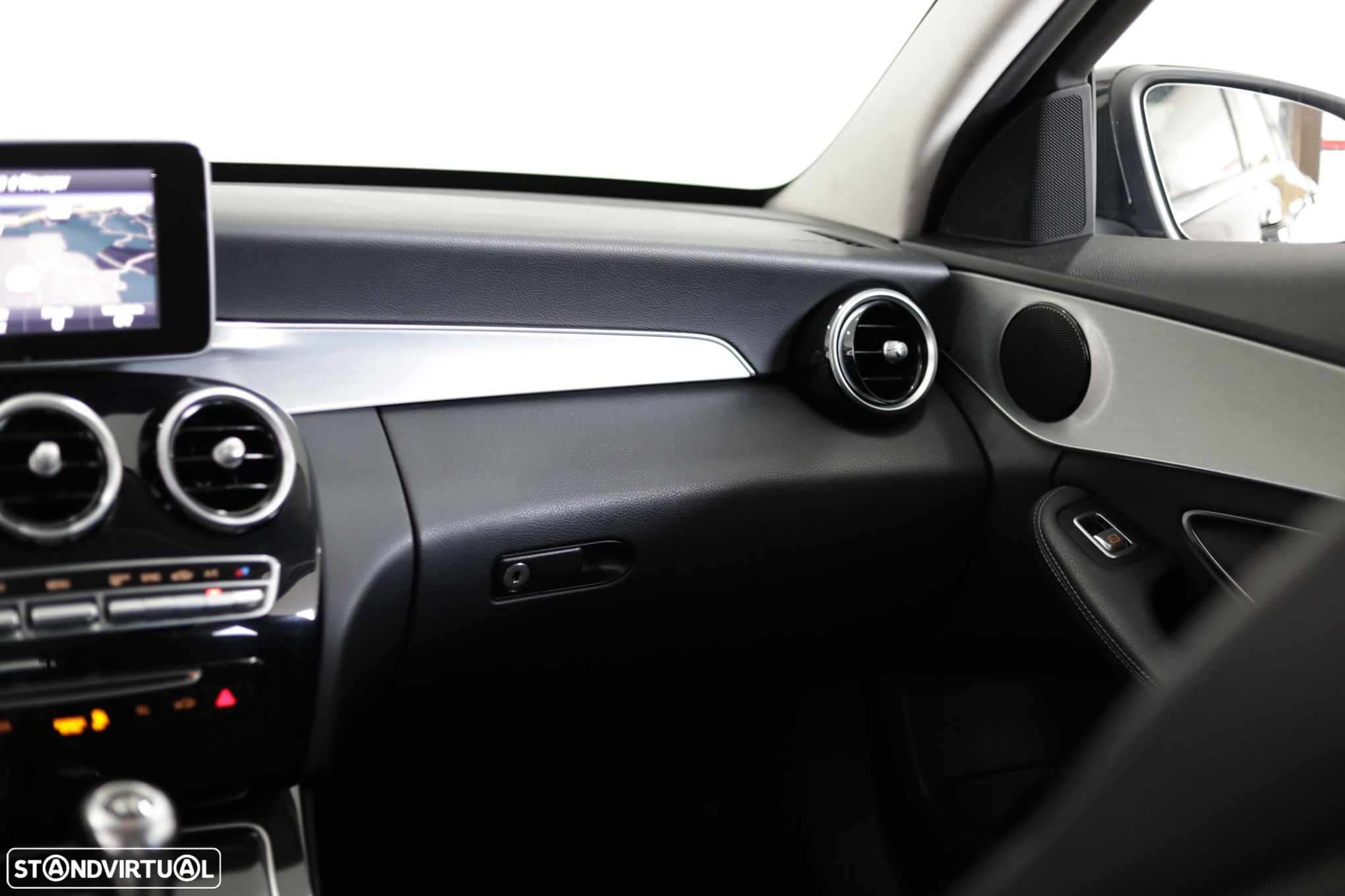 Mercedes-Benz C 200 d Avantgarde - 28