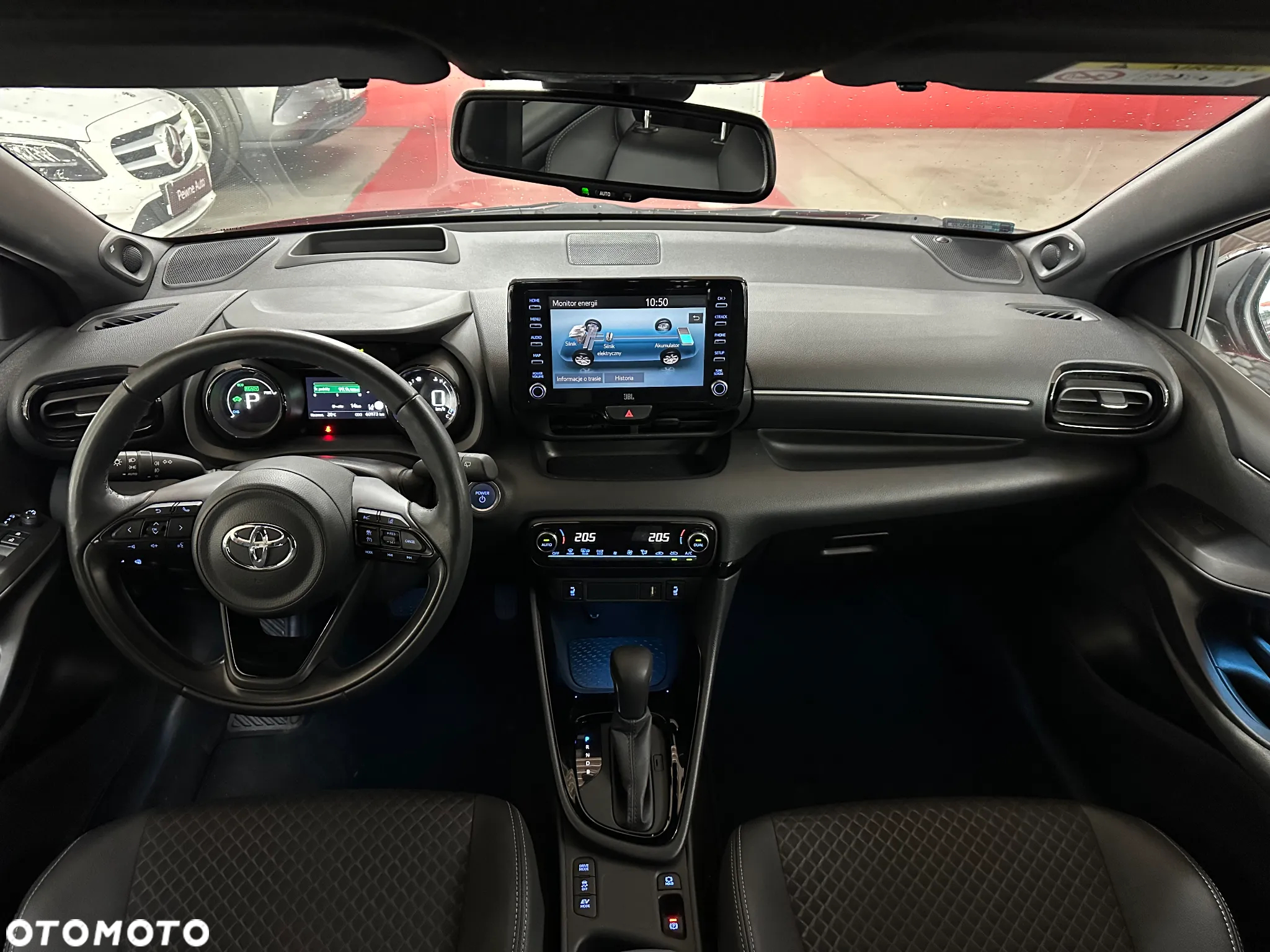 Toyota Yaris Hybrid 1.5 Selection Elegant - 11