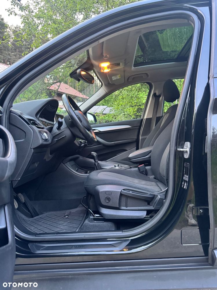 BMW X1 sDrive18i - 26