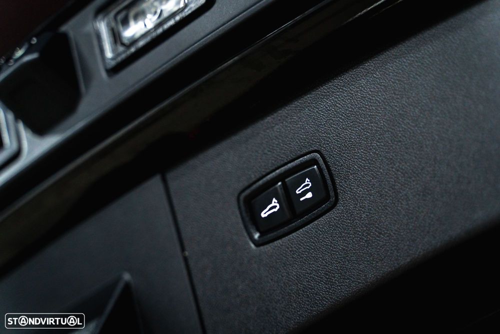 Porsche Cayenne Coupé E-Hybrid - 27