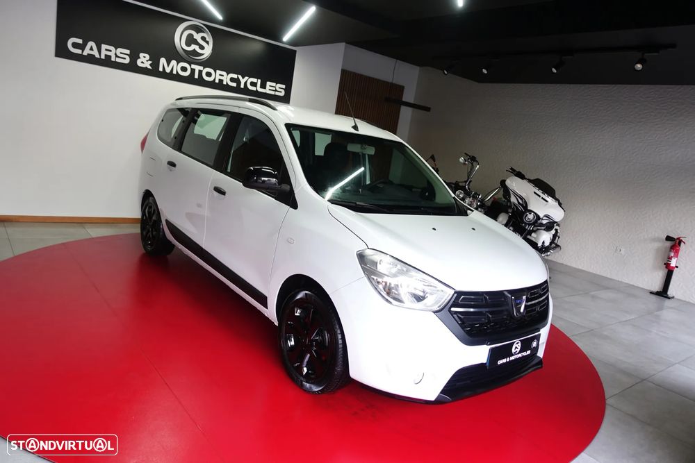Dacia Lodgy 1.5 Blue dCi Comfort 7L - 24