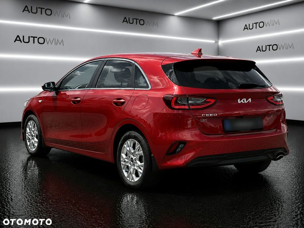 Kia Ceed - 4