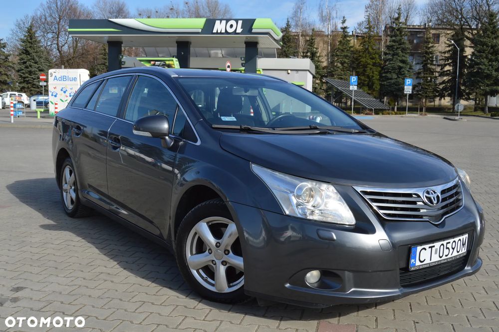 Toyota Avensis 2.0 D-4D Sol - 11