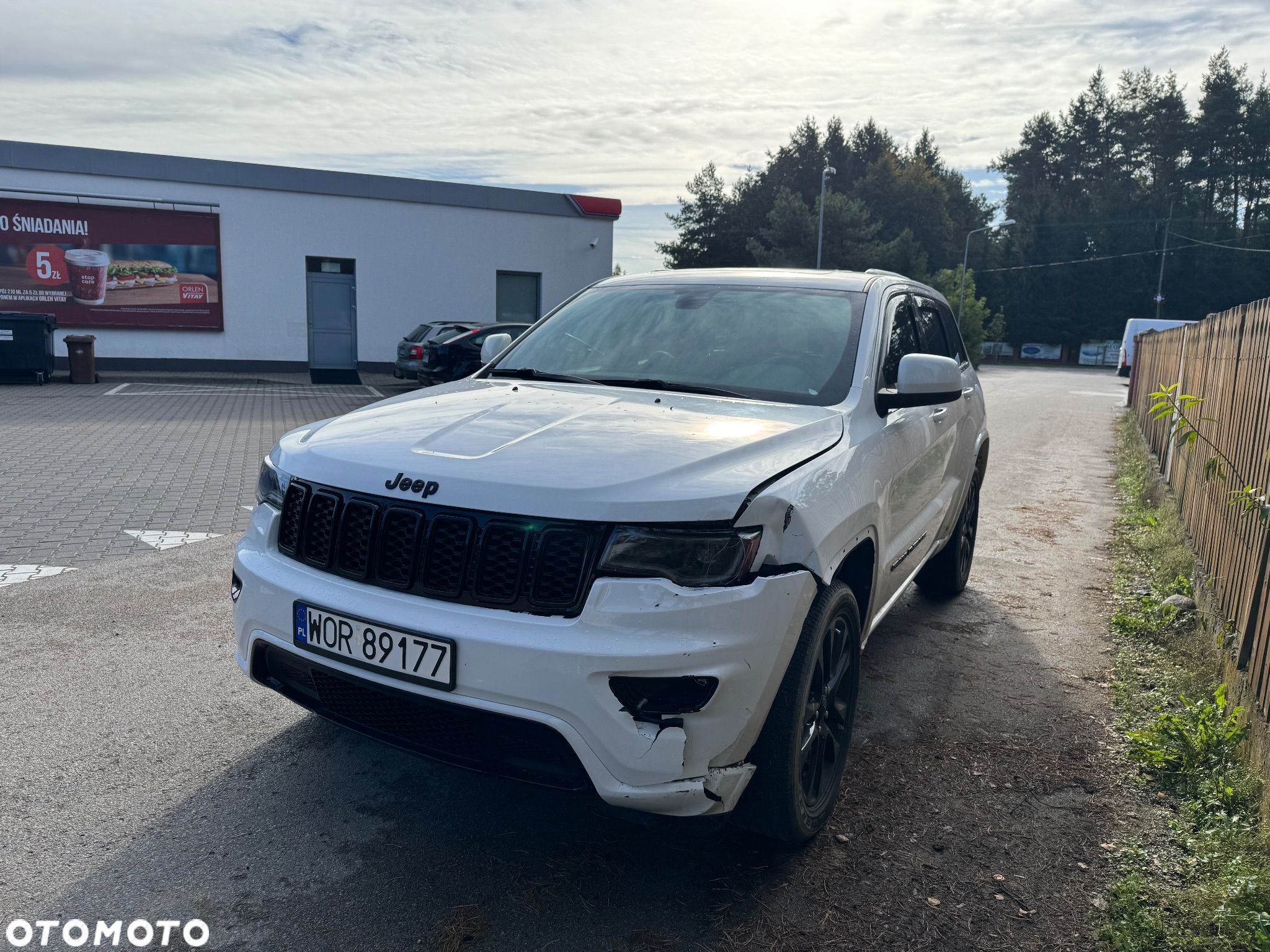 Jeep Grand Cherokee - 1