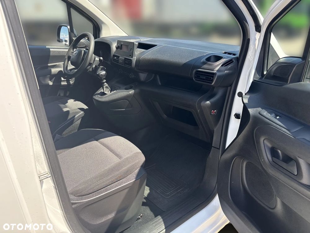Toyota PROACE CITY 1.5 D-4D STANDARD 2,0T ACTIVE - 14