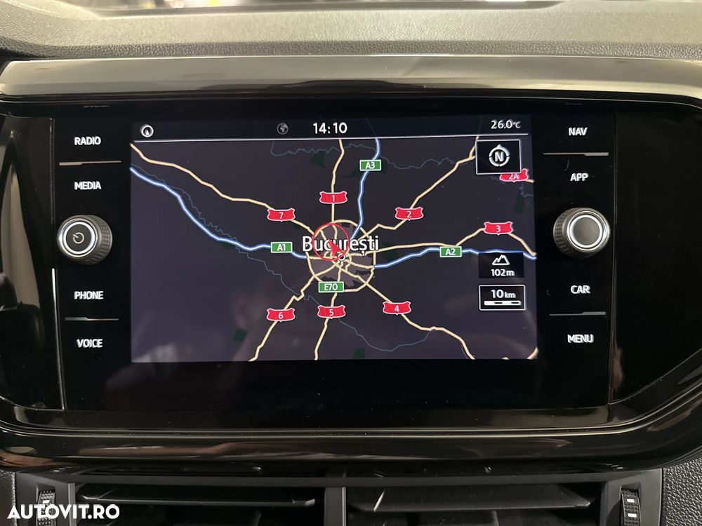 Volkswagen T-Cross - 21