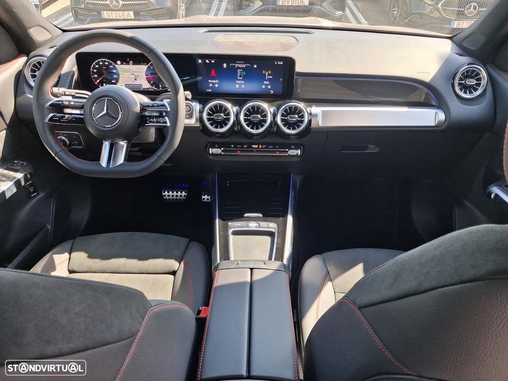 Mercedes-Benz GLB 180 d AMG Line - 18