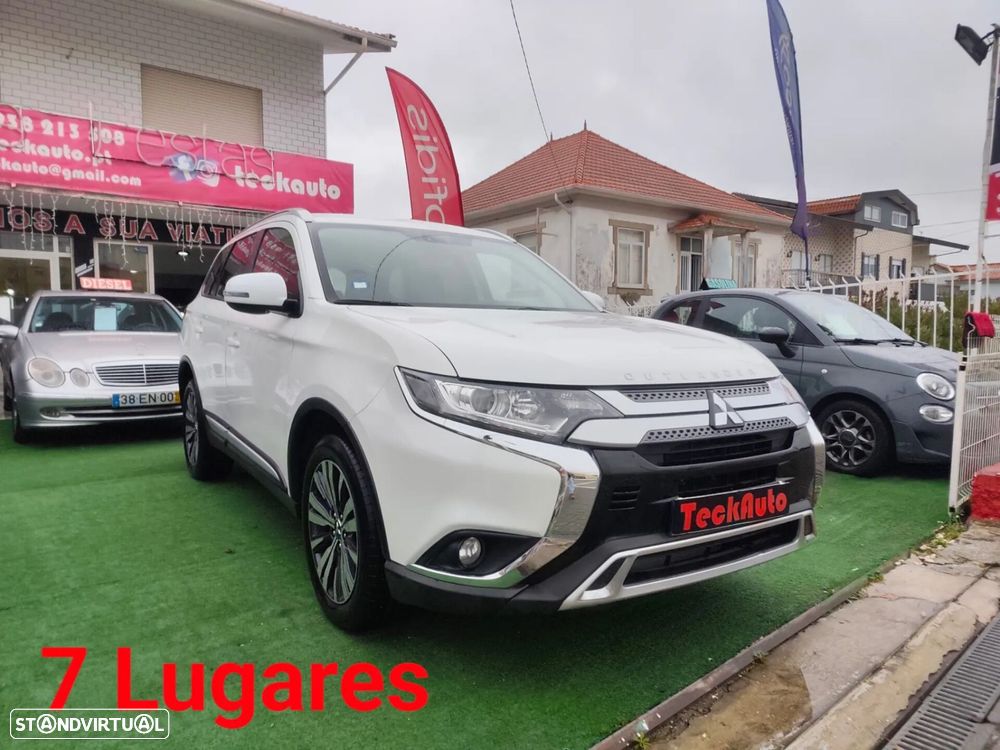 Mitsubishi Outlander - 1