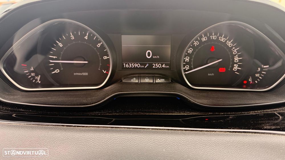 Peugeot 208 1.2 VTi Allure - 15