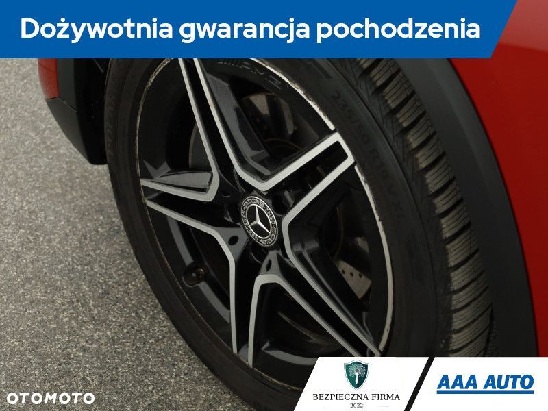 Mercedes-Benz GLA - 21