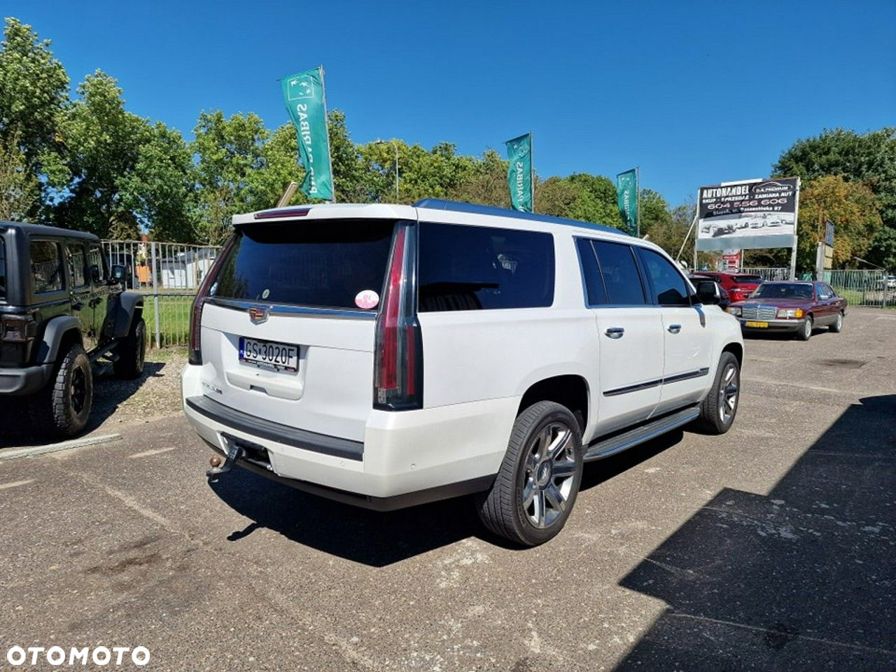 Cadillac Escalade - 6