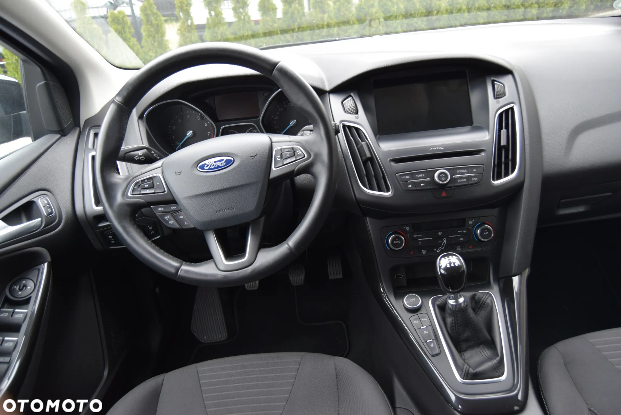 Ford Focus 1.0 EcoBoost Start-Stopp-System TITANIUM - 13