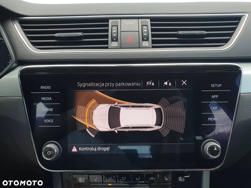 Skoda Superb 2.0 TDI Ambition DSG - 31