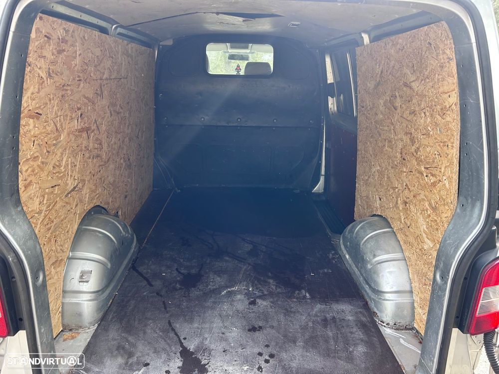 VW Transporter 2.0 TDi - 5