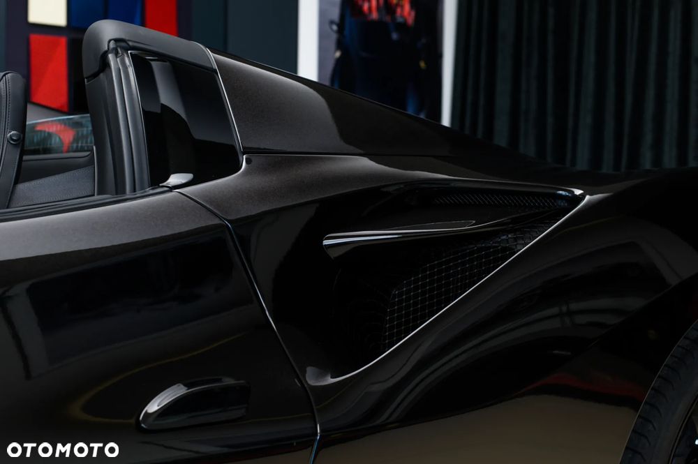 Ferrari F8 Spider Standard - 19