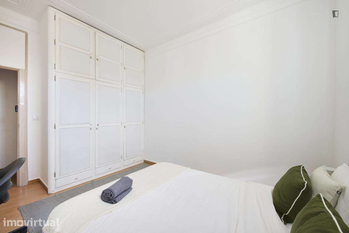 Quarto - localizado em Alameda Lisbon - Grande imagem: 5/42