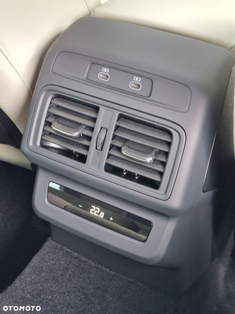 Audi Q5 Sportback - 24