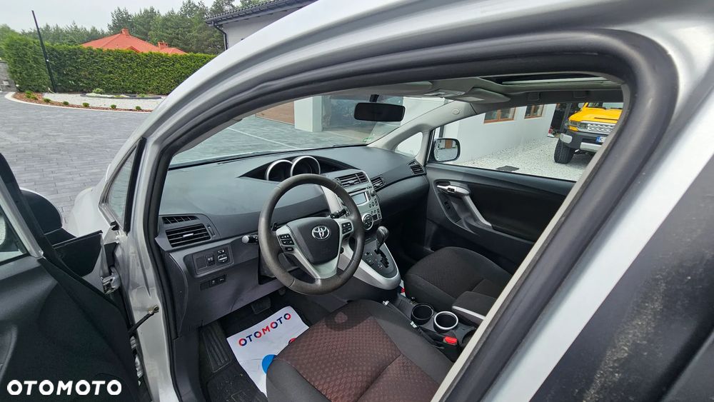 Toyota Verso - 15