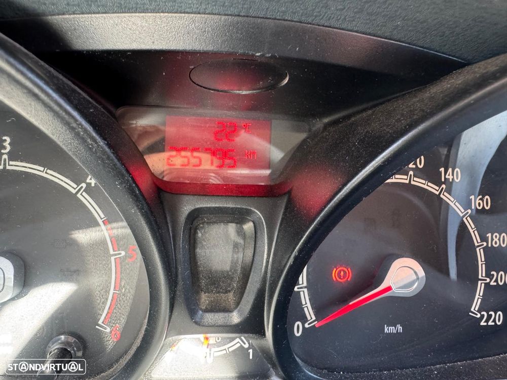 Ford Fiesta - 5