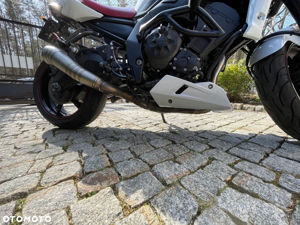 Yamaha FZ - 4