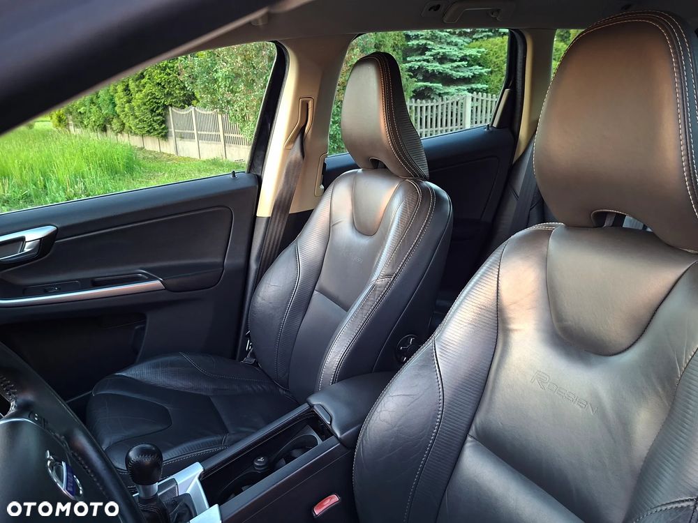 Volvo XC 60 D4 RDesign - 14
