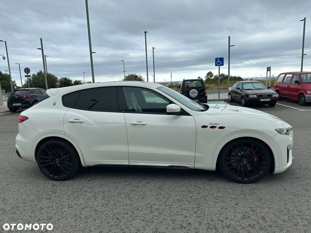 Maserati Levante Trofeo - 5