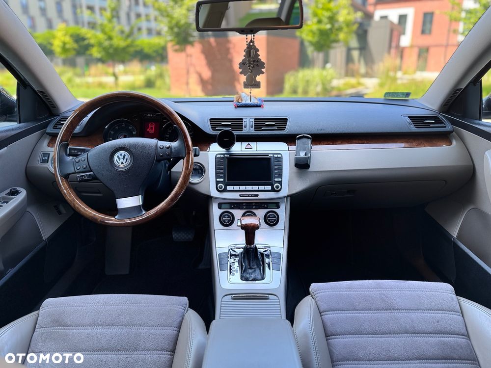 Volkswagen Passat 1.6 FSI Highline Tiptr - 13