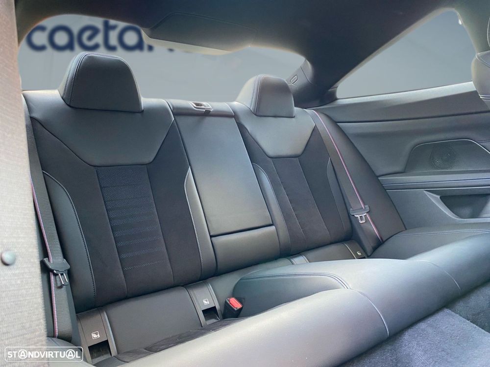 BMW 420 d Pack Desportivo M Pro Auto - 24