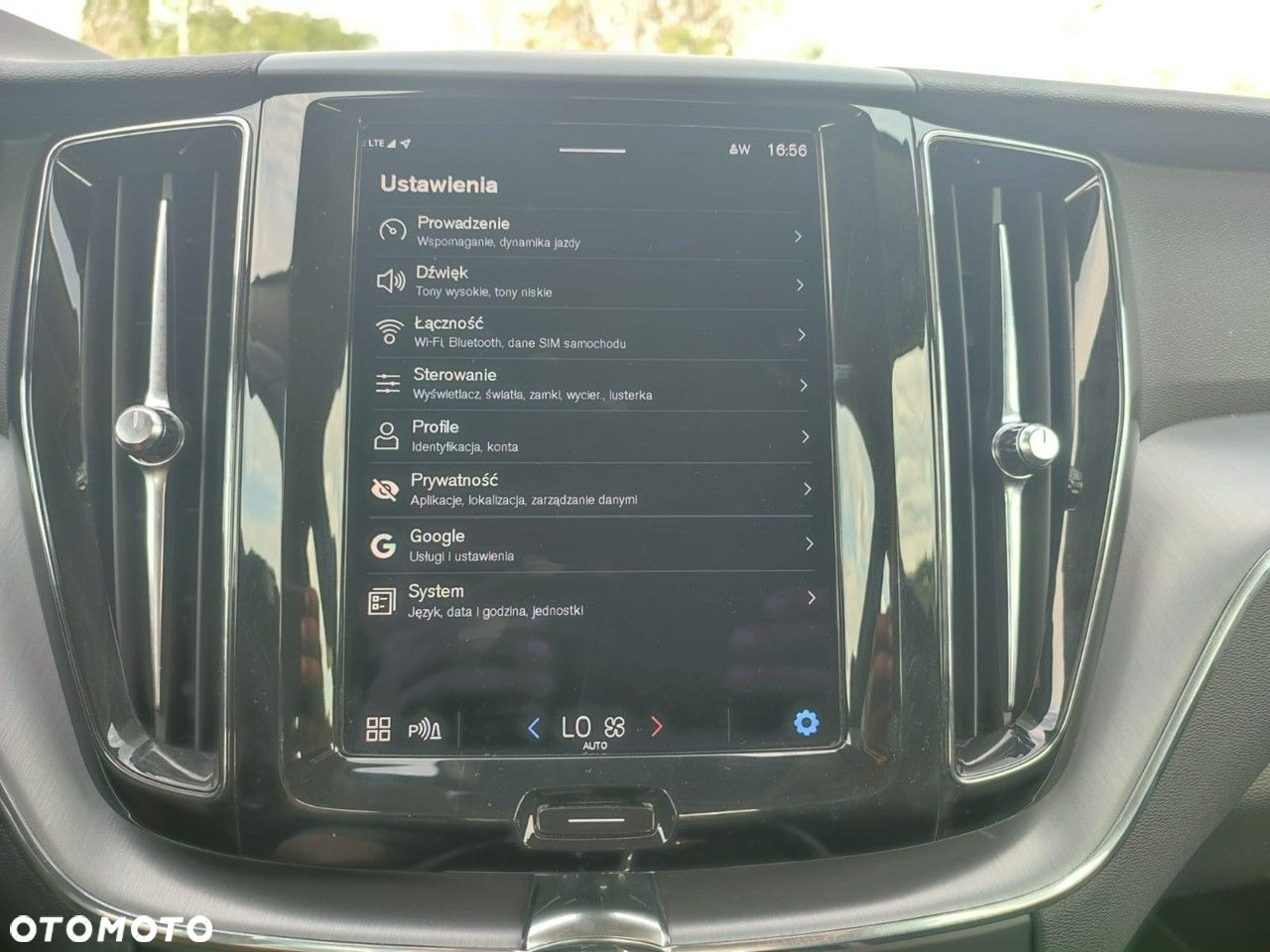 Volvo XC 60 - 8
