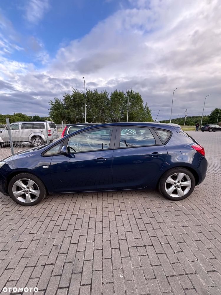 Opel Astra - 4
