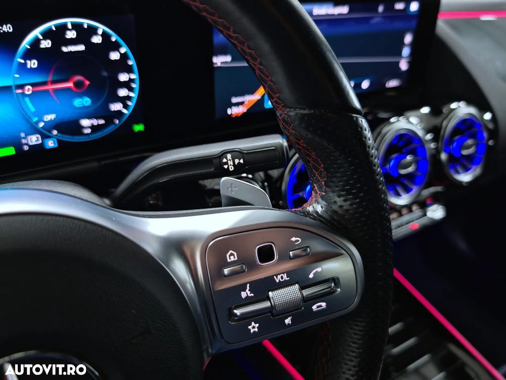 Mercedes-Benz GLA 250 e 8G-DCT AMG Line - 19