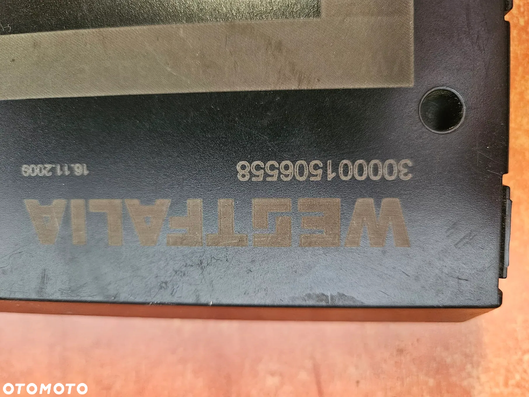 VW T5 LIFT moduł sterownik haka 300001506558VW T5 LIFT - 5