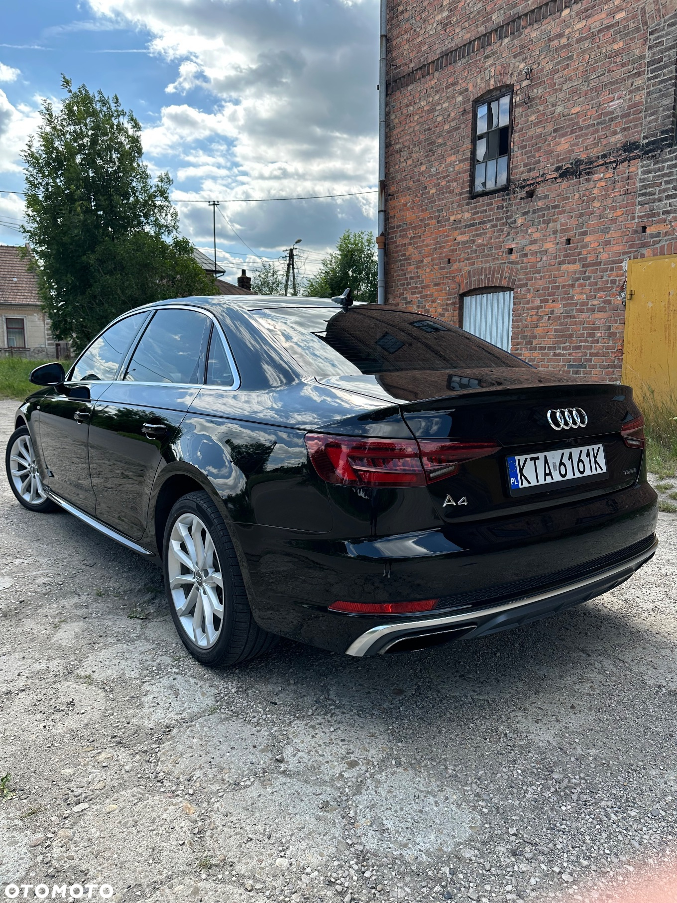 Audi A4 ver-2-0-tfsi-quattro-design-s-tronic - 19