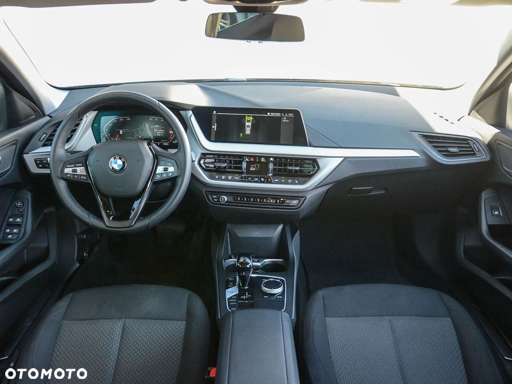 BMW Seria 1 118i Advantage - 4
