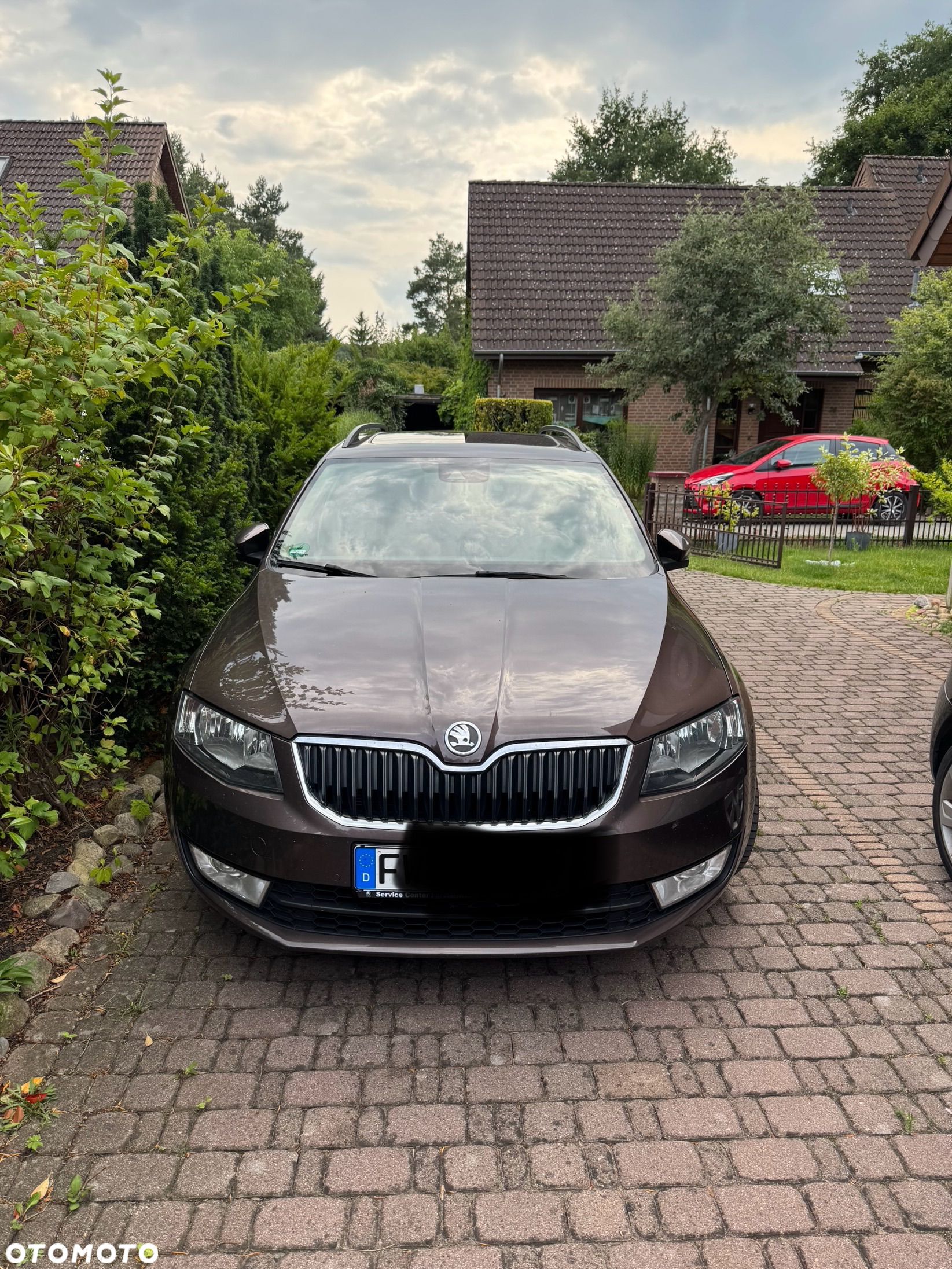 Skoda Octavia 2.0 TDI Elegance DSG - 1