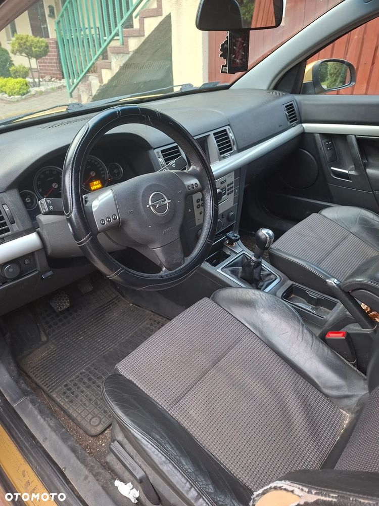 Opel Vectra 3.2 V6 - 6