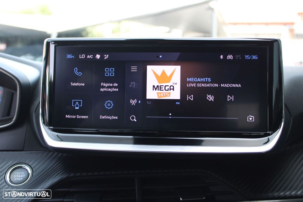 Peugeot 2008 1.2 PureTech Allure EAT8 - 17