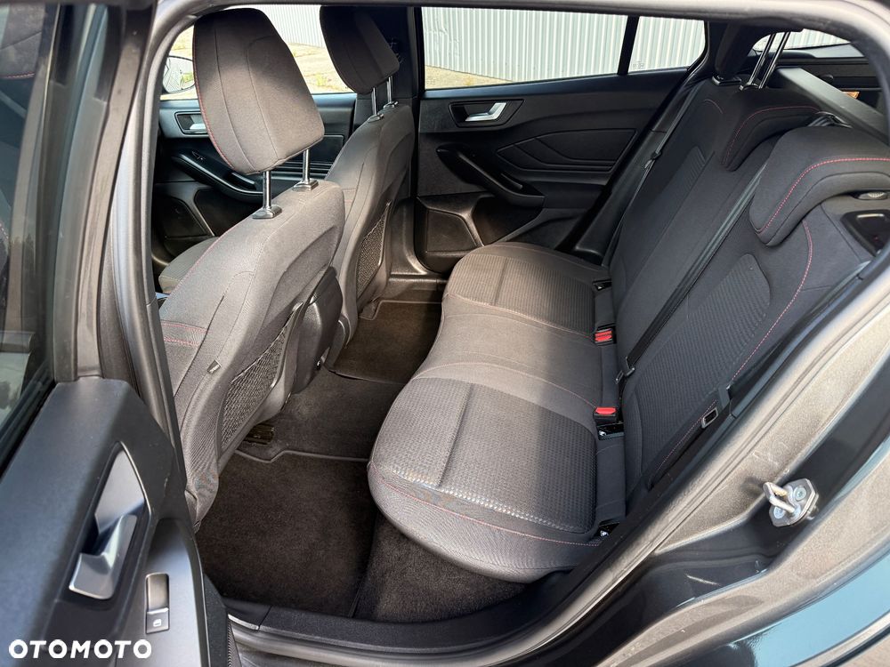 Ford Focus 2.0 EcoBlue ST-Line - 12