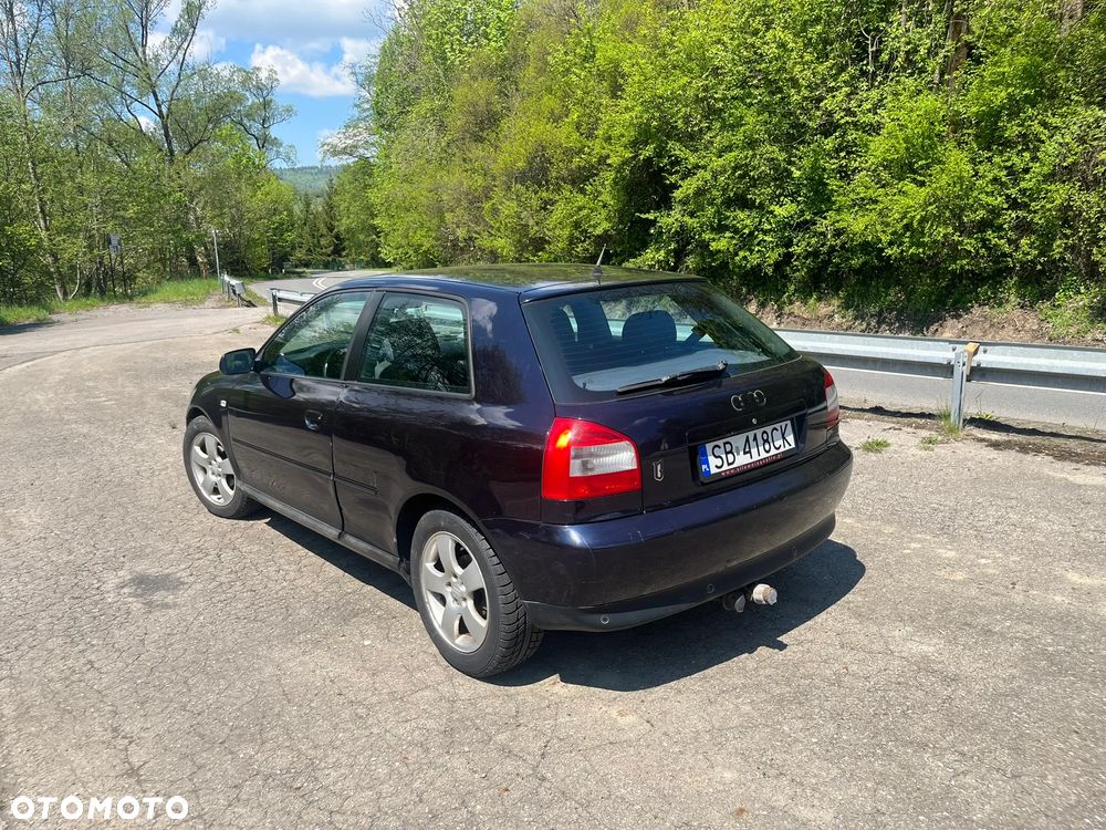Audi A3 3-drzwiowe 1.6 FSI Ambiente - 18