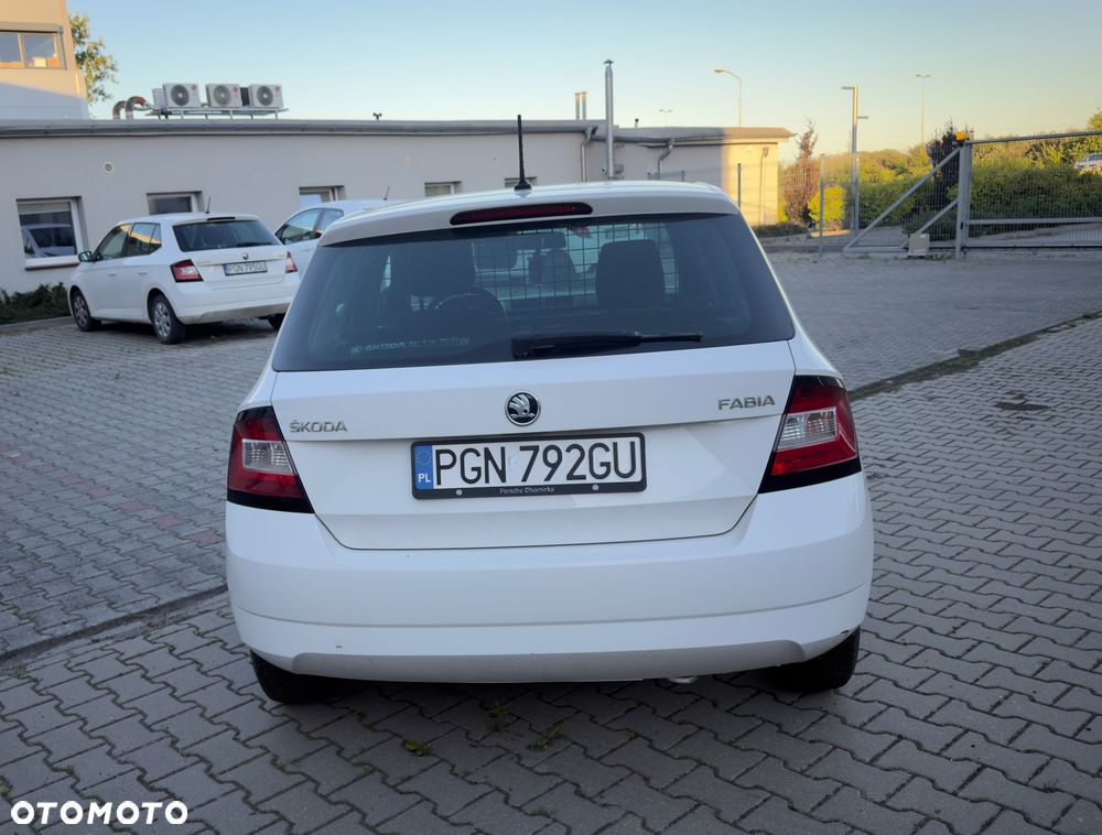 Skoda Fabia 1.2 TSI Active - 6