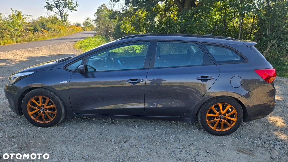 Kia Ceed - 7