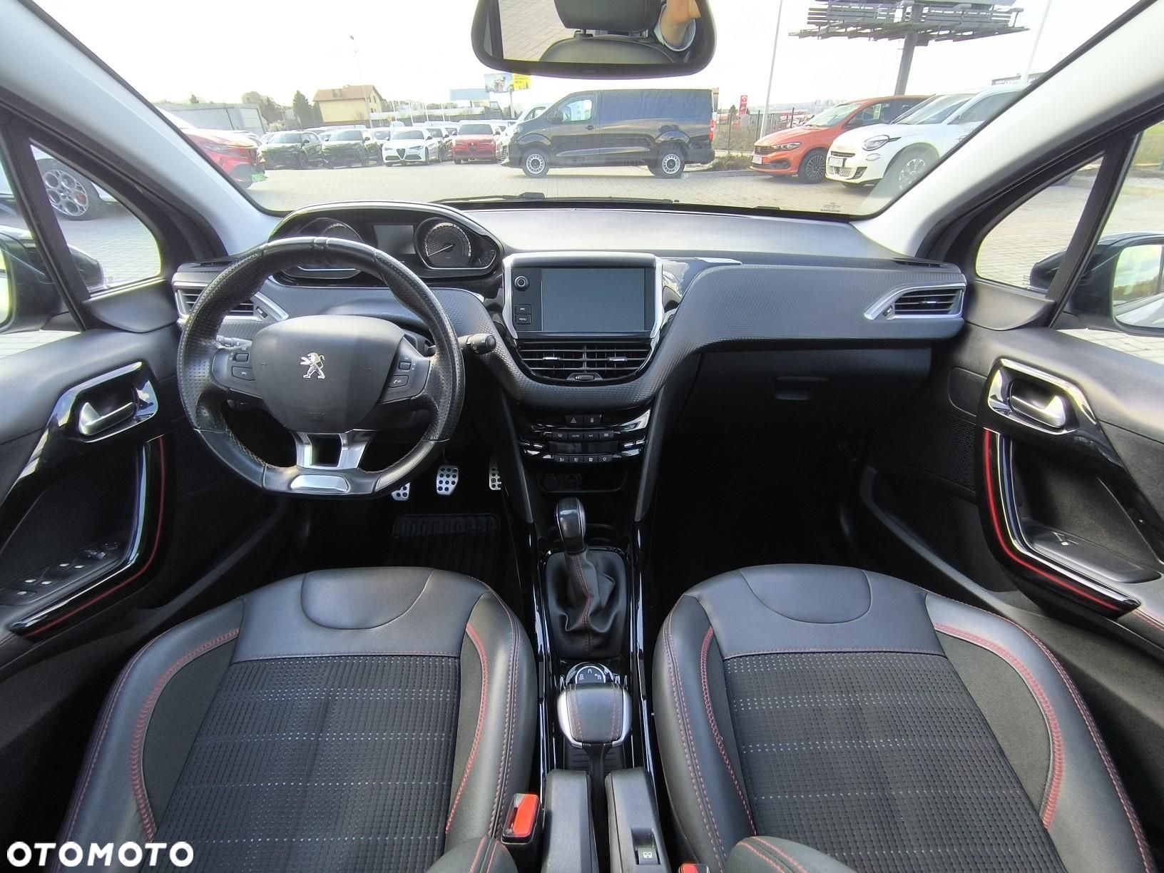 Peugeot 2008 - 16